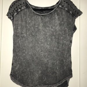 Grunge studded sleeve acid wash top